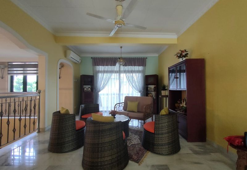 Jalan Suasana, Bandar Tun Hussein Onn