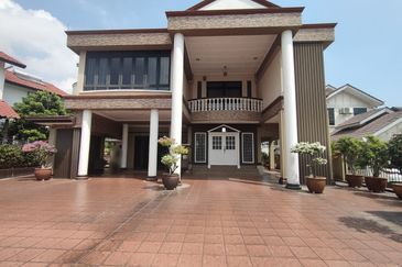 Jalan Suasana, Bandar Tun Hussein Onn