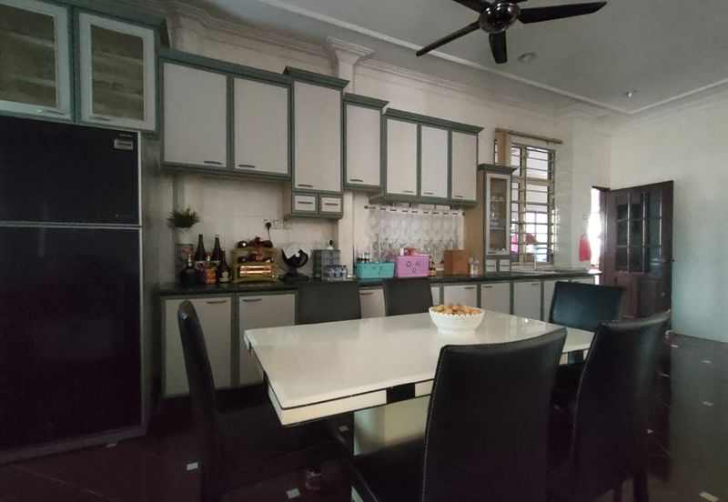 Jalan Suasana, Bandar Tun Hussein Onn