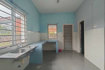 Taman Tasik Semenyih (Lake Residence)