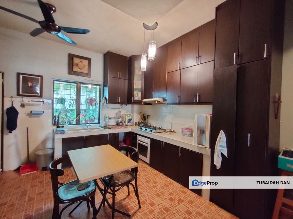 (EXTENDED KITCHEN) 2 Storey Terrace Taman Bukit Mewah, Kajang, Selangor, Kajang