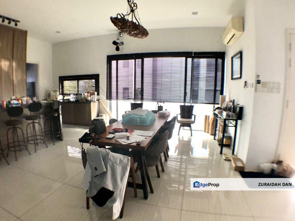 NEGOTIABLE! 3 Storey Bungalow @ Twin Palms, Sungai Long, Selangor, Kajang