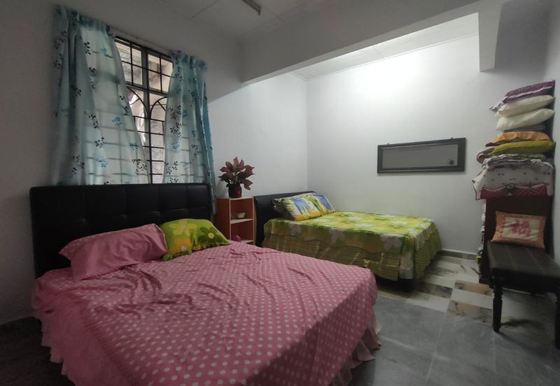 Taman Tasik Semenyih (Lake Residence)