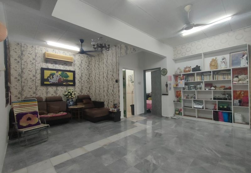 Taman Tasik Semenyih (Lake Residence)