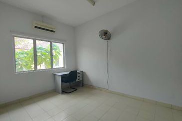 Taman Tasik Semenyih (Lake Residence)