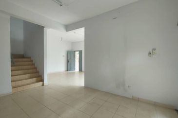 Taman Tasik Semenyih (Lake Residence)