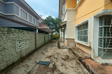 Taman Tasik Semenyih (Lake Residence)