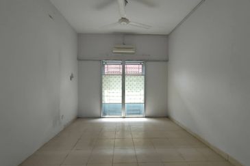 Taman Tasik Semenyih (Lake Residence)