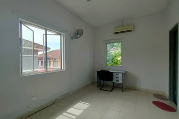 Taman Tasik Semenyih (Lake Residence)