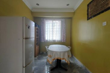 Taman Tasik Semenyih (Lake Residence)