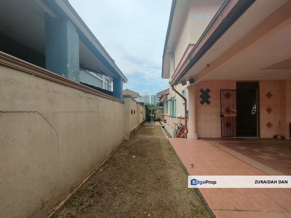 (RENOVATED UNIT) 1.5 Storey Bungalow Taman Tasik Semenyih, Semenyih, Selangor, Semenyih