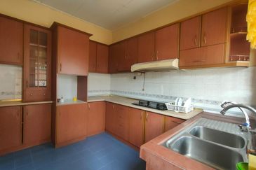 Taman Tasik Semenyih (Lake Residence)