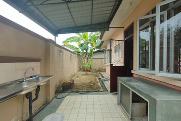 Taman Tasik Semenyih (Lake Residence)