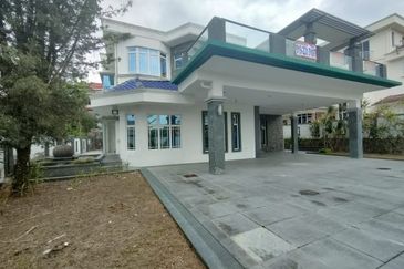 Impian Golf & Country Club