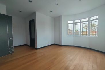 Impian Golf & Country Club