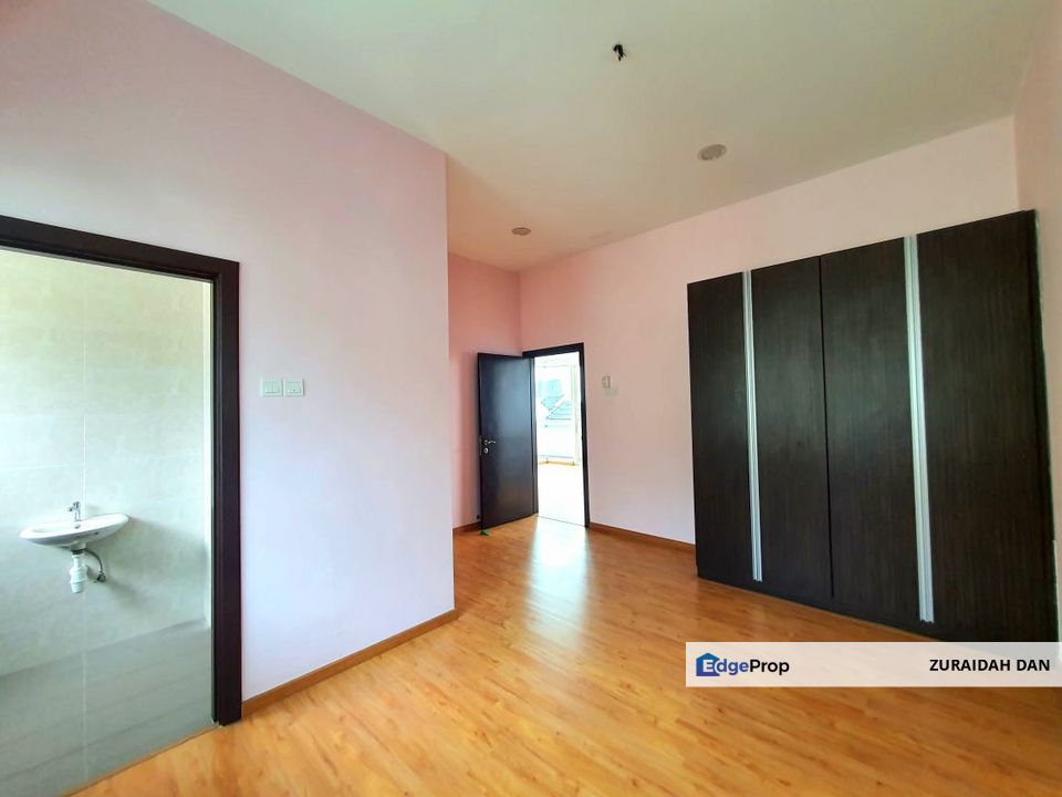 3 Storey Semi D / Zero-Lot Bungalow @ Kemuning Residence, Shah Alam, Selangor, Shah Alam