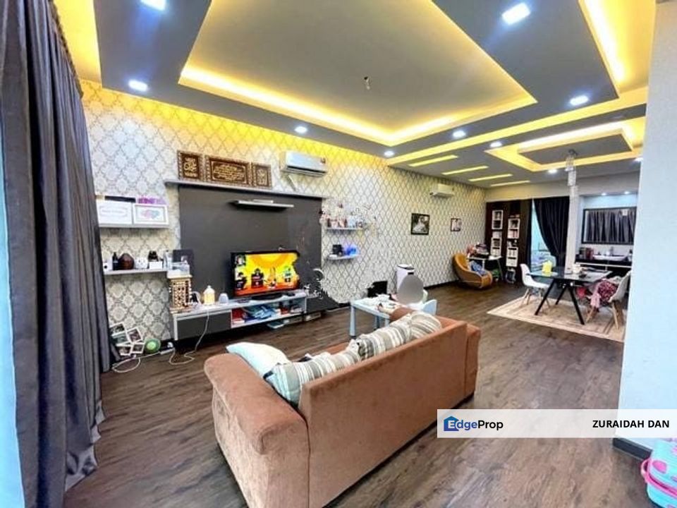 (FULLY RENOVATED) 2.5 Storey Terrace @ Nadayu 92, Kajang, Selangor, Semenyih