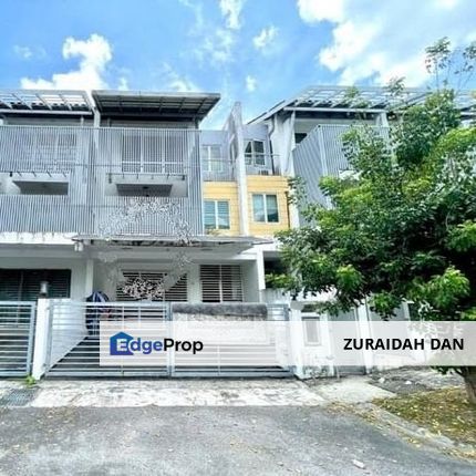 (FULLY RENOVATED) 2.5 Storey Terrace @ Nadayu 92, Kajang, Selangor, Semenyih