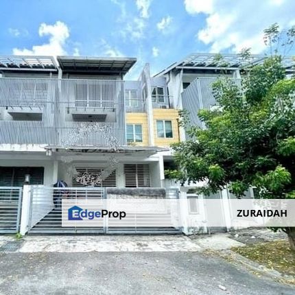 (FULLY RENOVATED) 2.5 Storey Terrace @ Nadayu 92, Kajang, Selangor, Semenyih