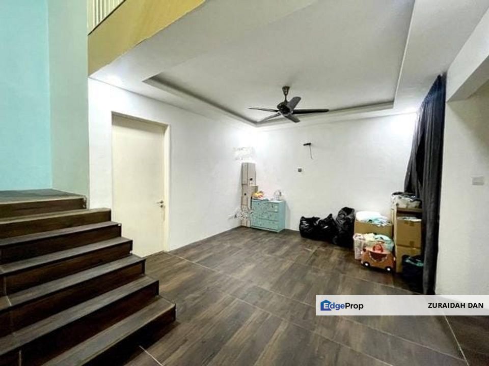 (FULLY RENOVATED) 2.5 Storey Terrace @ Nadayu 92, Kajang, Selangor, Semenyih