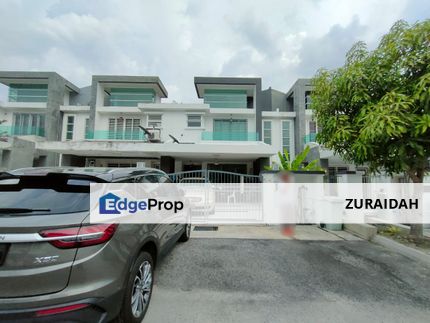 EXTENDED UNIT! 2 Storey Terrace @ Tiara East, Semenyih, Selangor, Semenyih