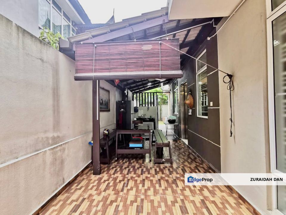 (RENOVATED & EXTENDED) 2.5 Storey Bungalow House @ Avenue 6, Bandar Tun Hussein Onn, Cheras, Selangor, Cheras
