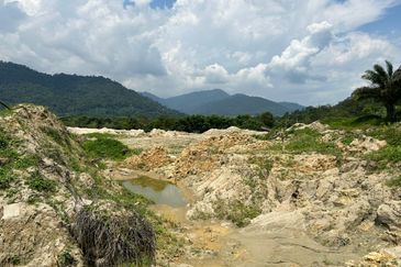 20 Acres Agriculture Land @ Chenderiang, Perak