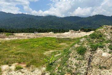 20 Acres Agriculture Land @ Chenderiang, Perak