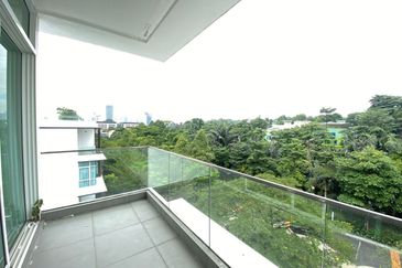 Kenny Hills Residence