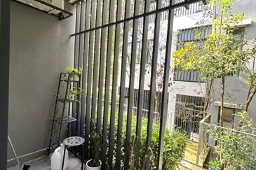 Crescent Park Townvilla