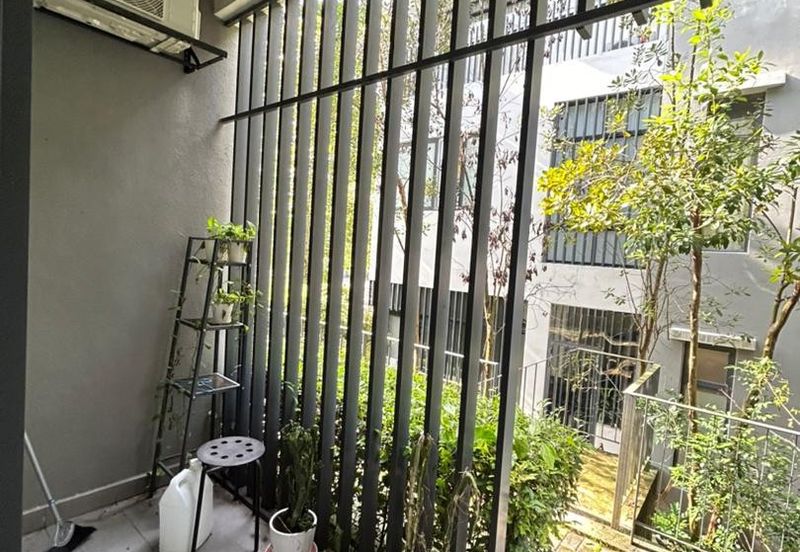 Crescent Park Townvilla