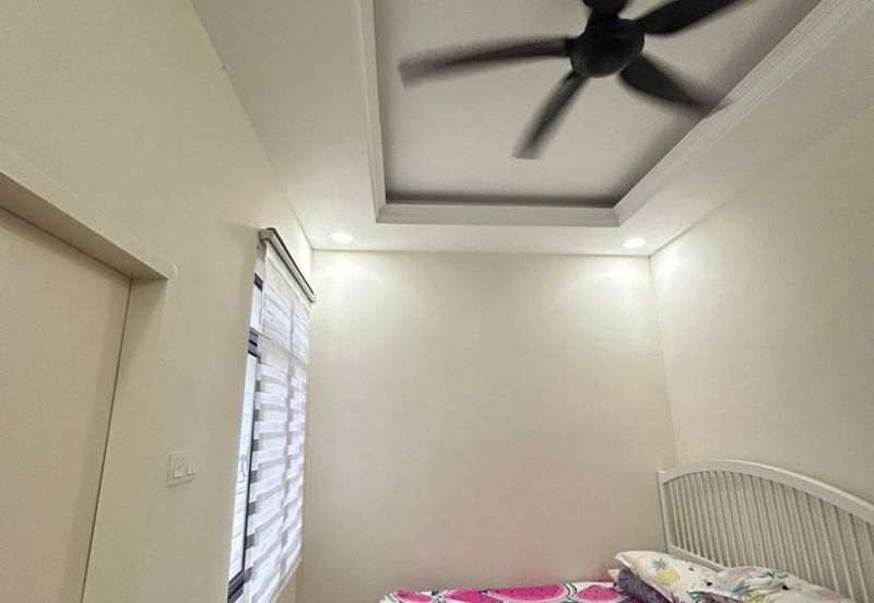 Crescent Park Townvilla