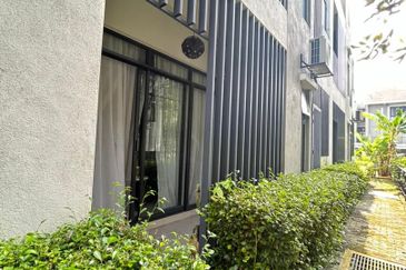 Crescent Park Townvilla