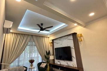 Crescent Park Townvilla