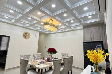 Crescent Park Townvilla