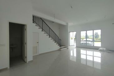 Hazelton @ Eco Forest 3