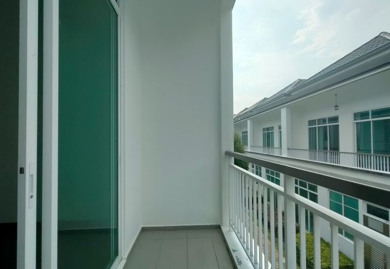 Merrydale @ Eco Majestic