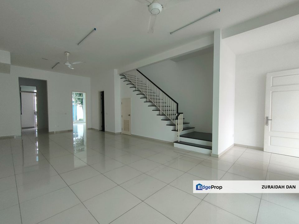 FREEHOLD! 20 x 70! 2 Storey Terrace Merrydale, Eco Majestic, Semenyih, Selangor, Semenyih