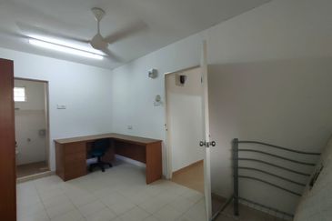 Taman Tasik Semenyih (Lake Residence)