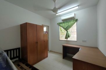 Taman Tasik Semenyih (Lake Residence)