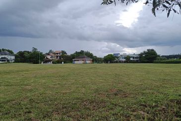 2.824 Acres Lakefront Commercial Land @ Perdana Lakeview East, Cyberjaya