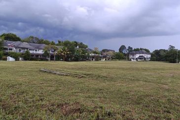 2.824 Acres Lakefront Commercial Land @ Perdana Lakeview East, Cyberjaya