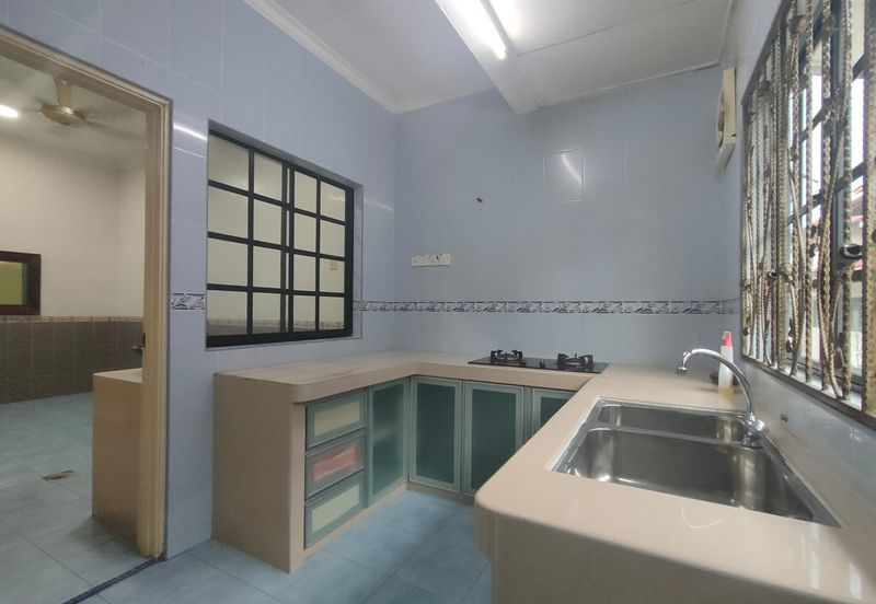 Primaya Bandar Tun Hussein Onn