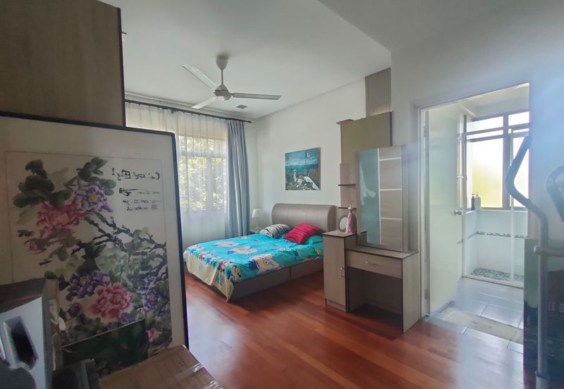 Changkat Kiara Surya