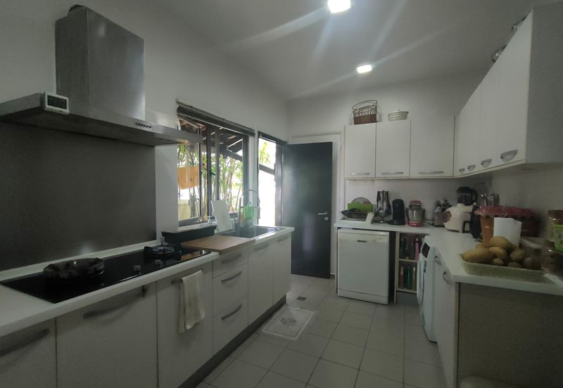 Changkat Kiara Surya