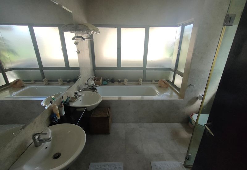 Changkat Kiara Surya