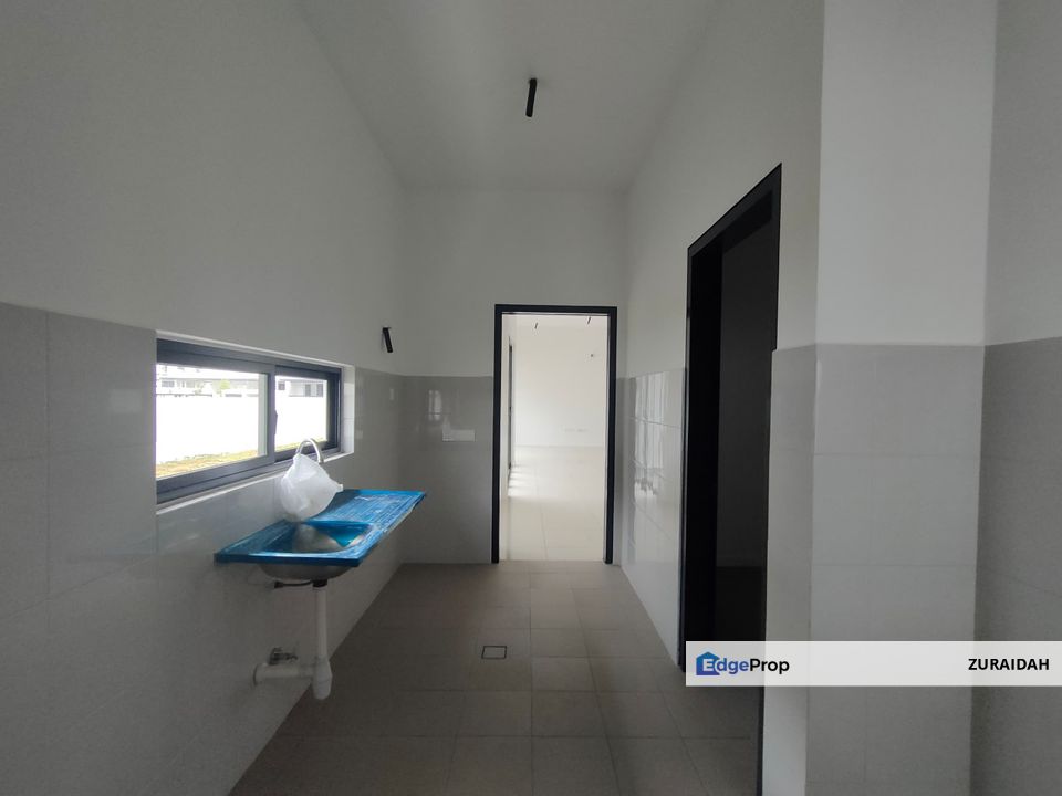 4,133 SQ FT! BRAND NEW! 2 Storey Semi D Serenia Aqila @ Serenia City, Sepang, Selangor, Sepang