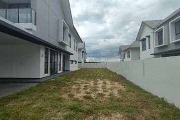 Serenia Aqila @ Serenia City