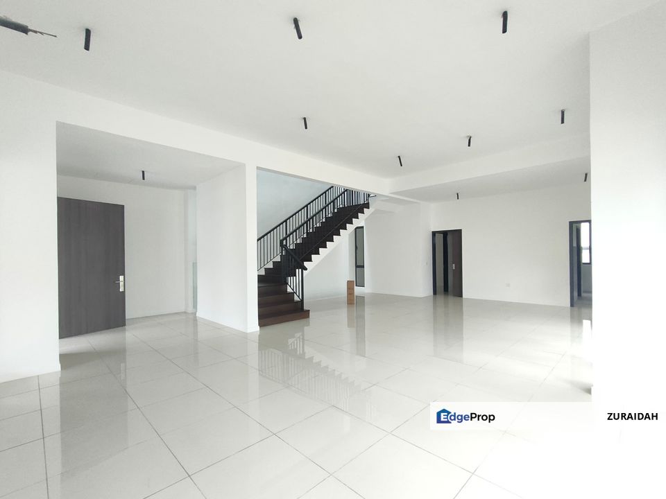 4,133 SQ FT! BRAND NEW! 2 Storey Semi D Serenia Aqila @ Serenia City, Sepang, Selangor, Sepang