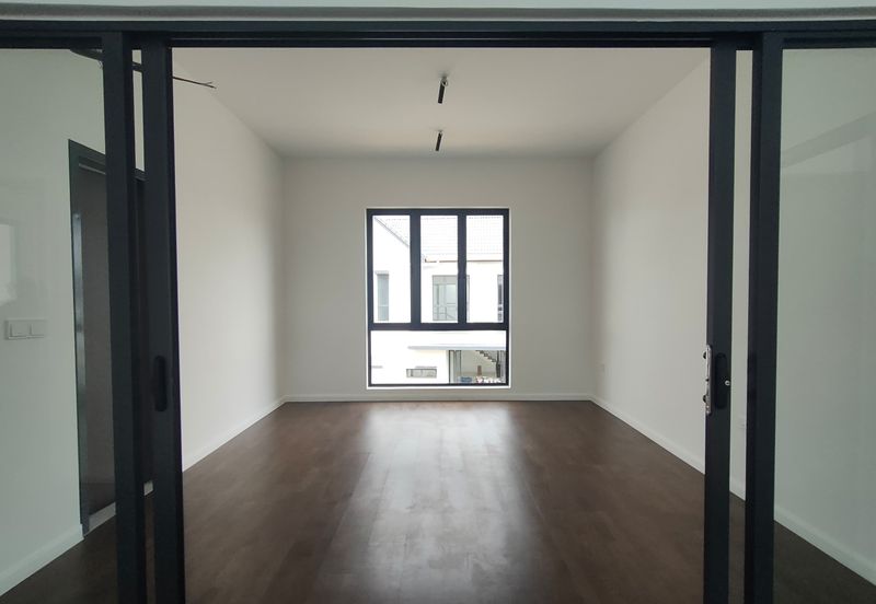 Serenia Aqila @ Serenia City